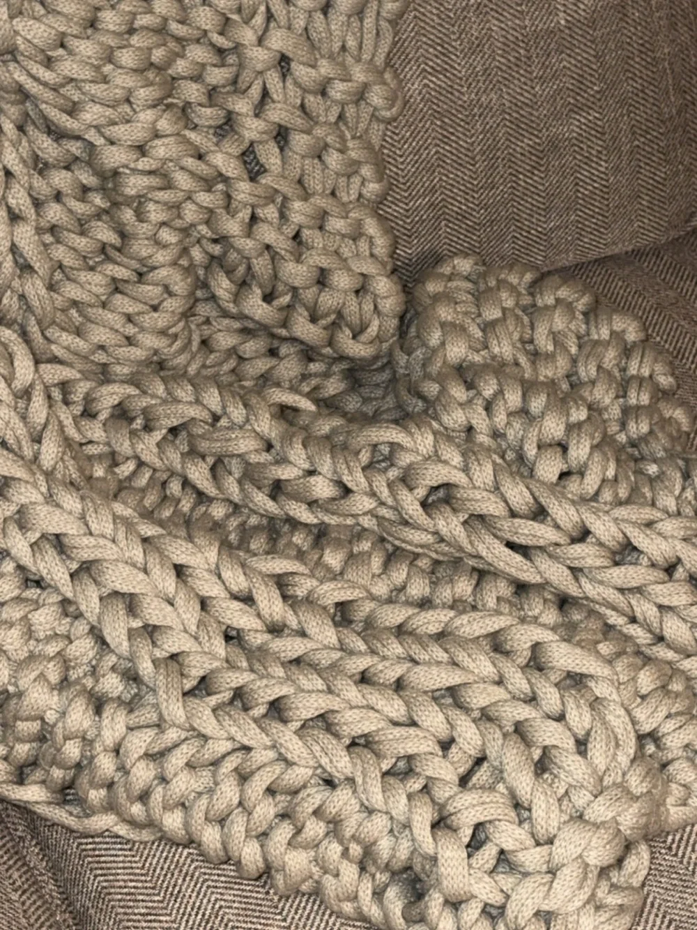 POTTERY BARN BEST SELLER Colossal Handknit Throw